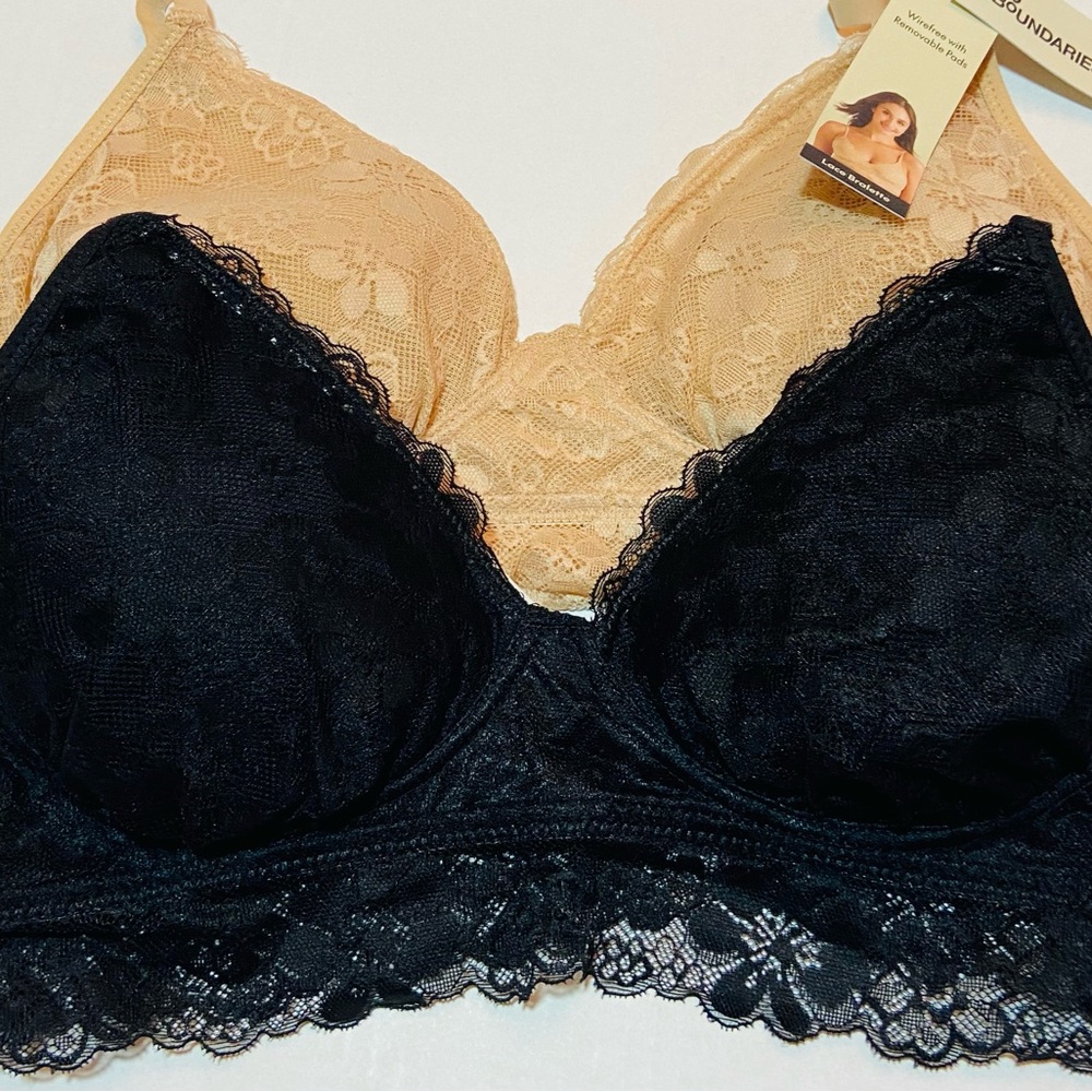 NWT No Boundaries  Wireless Black Lace Bralette & Tan Lace Bralette Size Medium